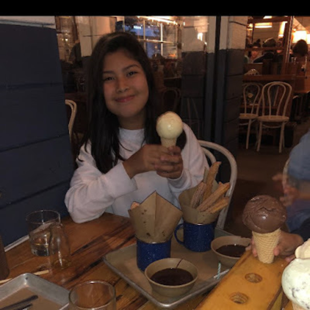 Meet your Posher, Mia